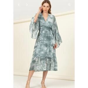 Talulah Tie Dye Butterfly Sleeve Midi Dress Size M Dusty Blue